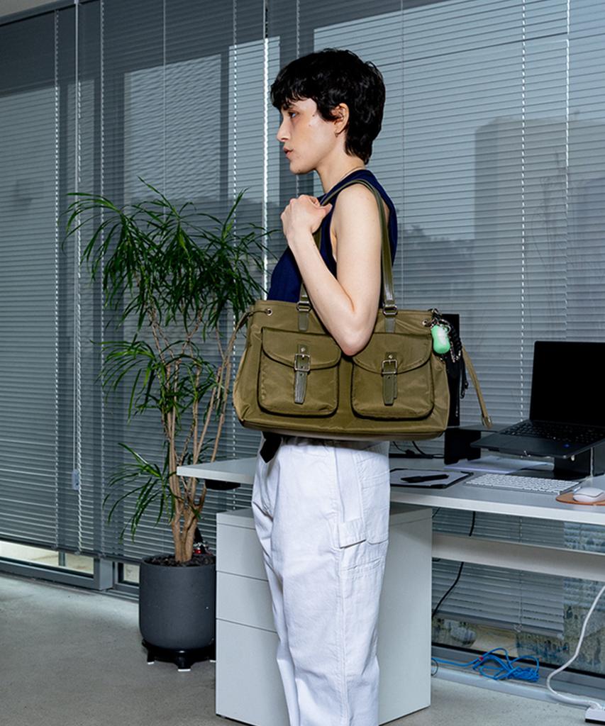 Debbyoung Nylon Pocket Bag [Khaki]