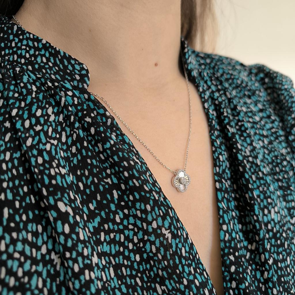 Silver Necklace with Cubic Zirconia, Item Weight 4.15 G (2182658)