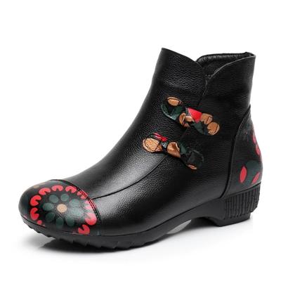 Модные туфли на плоской подошве для мам 2024 года, новые зимние кожаные кашемировые женские туфли, нескользящие хлопковые туфли, теплые женские ботинки большого размера