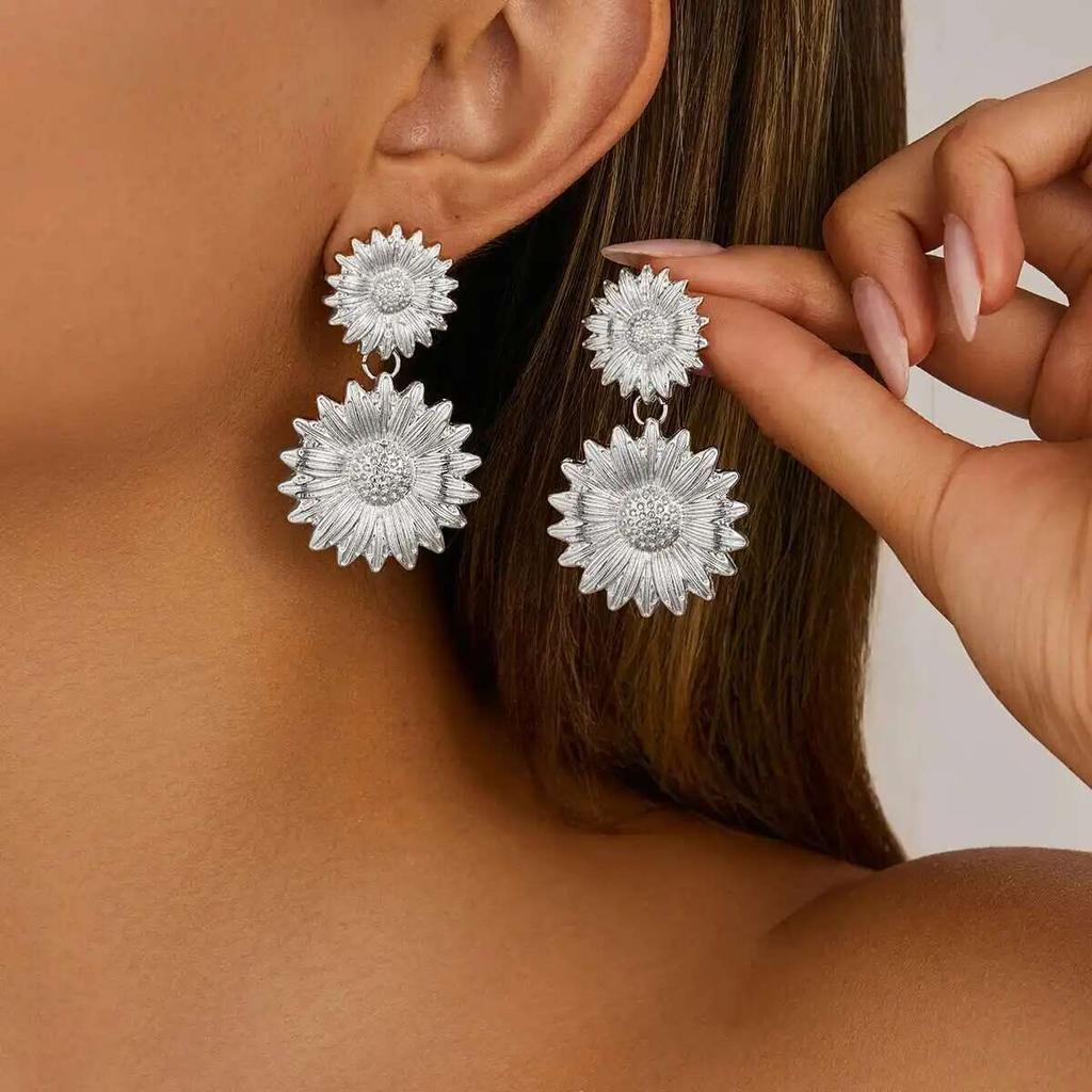 Ingemark Trendy Elegant Gold Color Sunflower Drop Earrings For Women Vintage Charm Engagement Wedding Party Jewelry Accessories