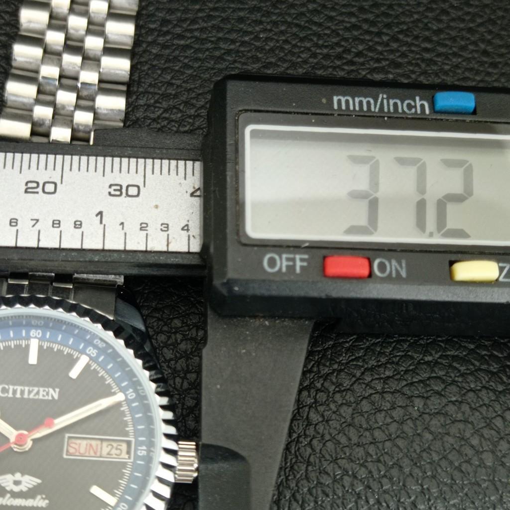 ВИНТАЖНЫЕ АВТОМАТИЧЕСКИЕ ЧАСЫ CITIZEN 8200 ВОССТАНОВЛЕННЫЕ ЯПОНИЯ МУЖСКИЕ ЧЕРНЫЙ ЦИФЕРБЛАТ a446836-1