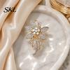 Anti-oxidation Brooch Pin, 3D Flower Design with Sparkling Rhinestones, Lapel Pin Strong Buckle Badge for Coats Shirts Bags Accessories Non-fading