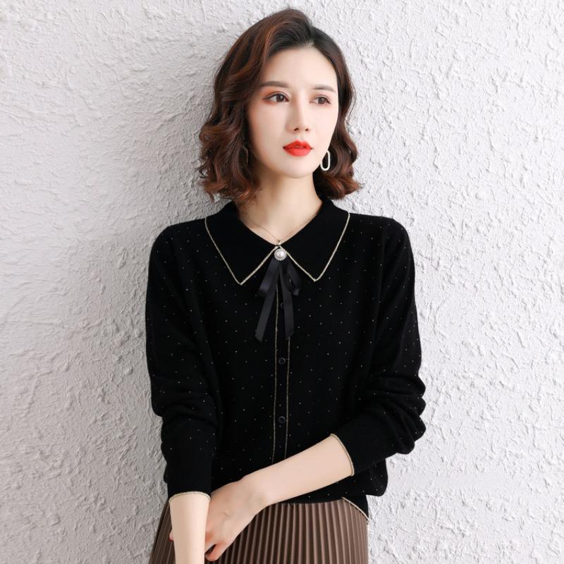 Middle-aged Spring and Autumn Shirt Temperament Mom Women's New Autumn Top Long Sleeve Bottom Shirt Knitted Shirt