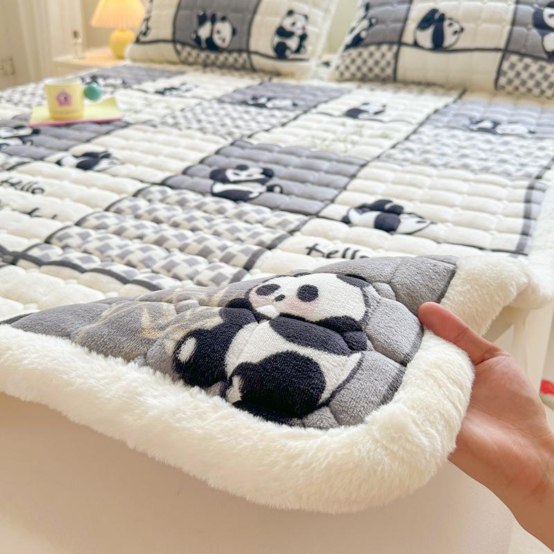 Стеганый велюровый наматрасник - Мягкая коралловая флисовая зимняя накладка, Утолщенный и теплый татами-мат.