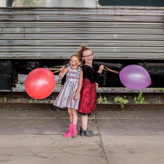 32Pcs Heavy Duty Latex Balloons Bounce Punching Balloons with Hole Rubber Handle Party Balloons Kids Birthday Party Wedding Decor