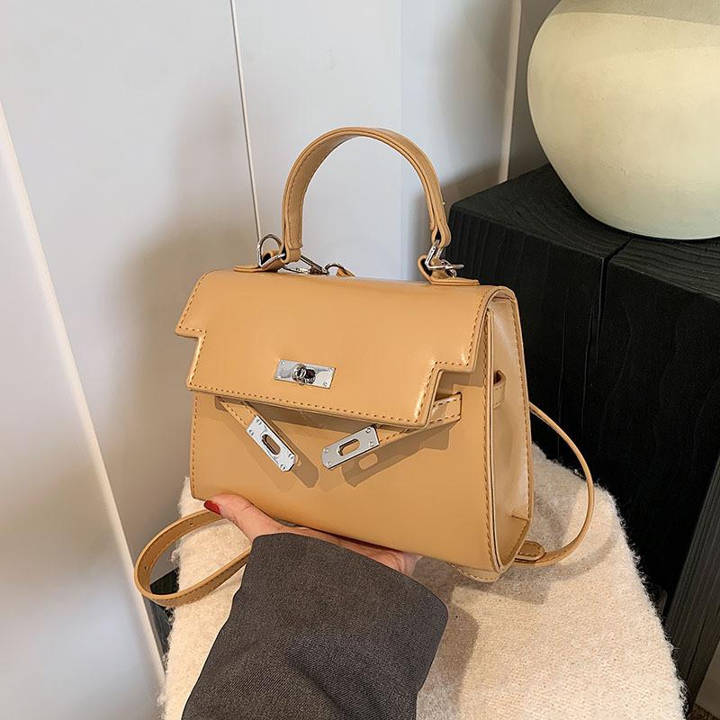Retro Fashion Ladies Handbag 2023 New Autumn And Winter High-end Kelly Small Square Bag Cross-border Trend Khaki Black Yellow Beige