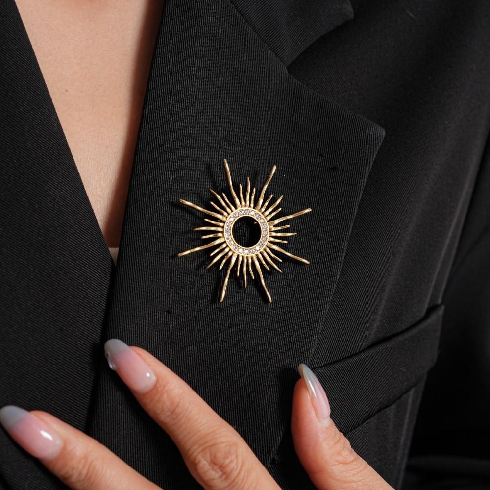 Corsage Ornament Long Hollow Sun Pin Banquet Metal Glossy Brooch Zircon Sun Brooch  Western Clothes