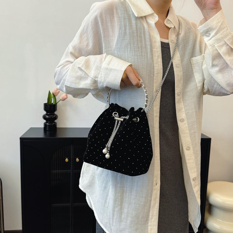 Роскошная брендовая дизайнерская сумка, новая элегантная женская сумка на веревке, бархатная сумка с заклепками, женская модная сумка через плечо