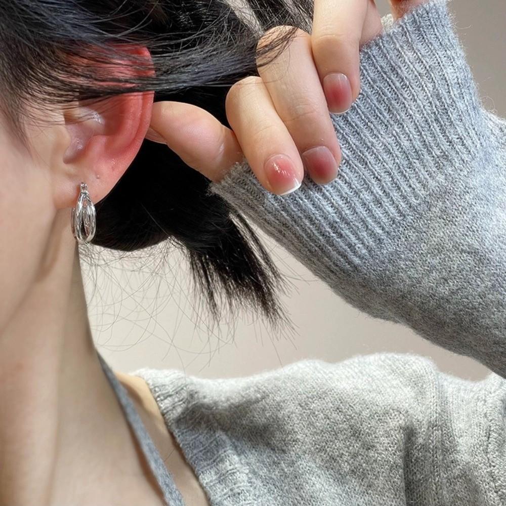 Korean Style Geometric Hoop Earrings Silver Shaking Drop Earrings Hollow Oval Earrings Women