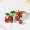 Retro European & American Enamel Strawberry Brooch - Creative Fruit Pin for Fashionable Clothing Decoration