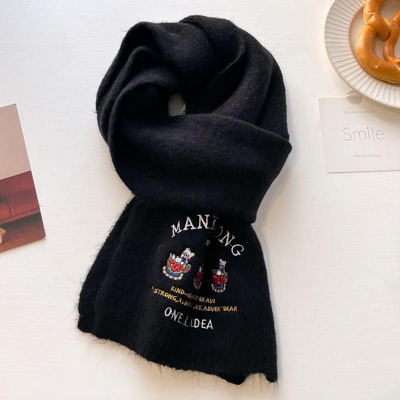Wool College Style Retro Embroidery High-end Bear Knitted Scarf Thickened Student Female Winter Warm Scarf