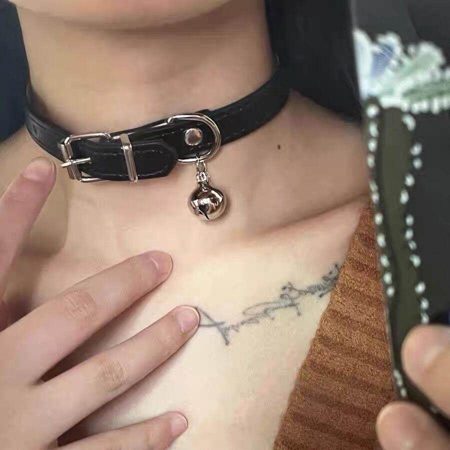 Chic Spicy Girl Leather Bell Choker Necklace – Unique Minority Design