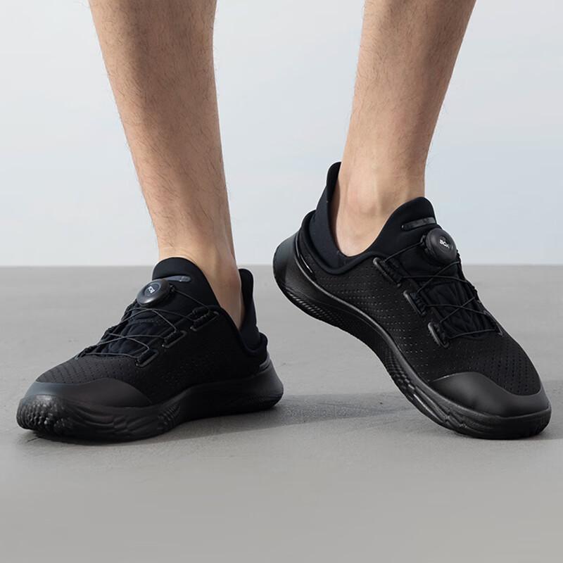 Under Armour Мужская базовая повседневная обувь