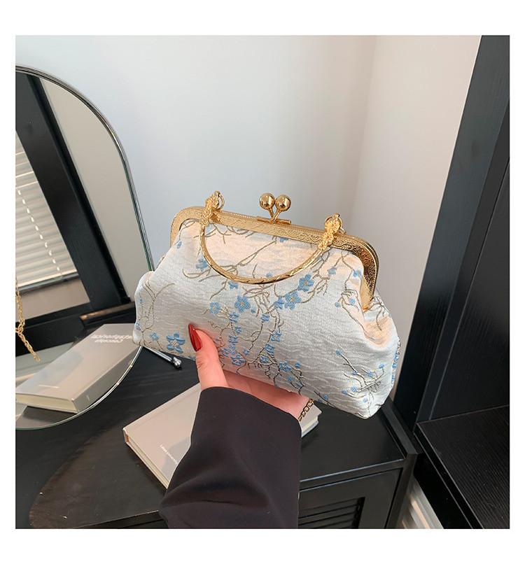 Артистичная Национальная Стиль Застежка-Пряжка Сумка для Ципао 2024 Шикарная Летняя Ручная Металлическая Сумка на Плечо