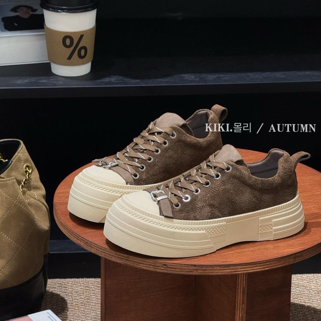 Ретро женские кеды из коровьей кожи, тренд инс, ранняя осень 2025, новая нишевая деконструкция на толстой подошве, увеличивающие рост, повседневные спортивные туфли