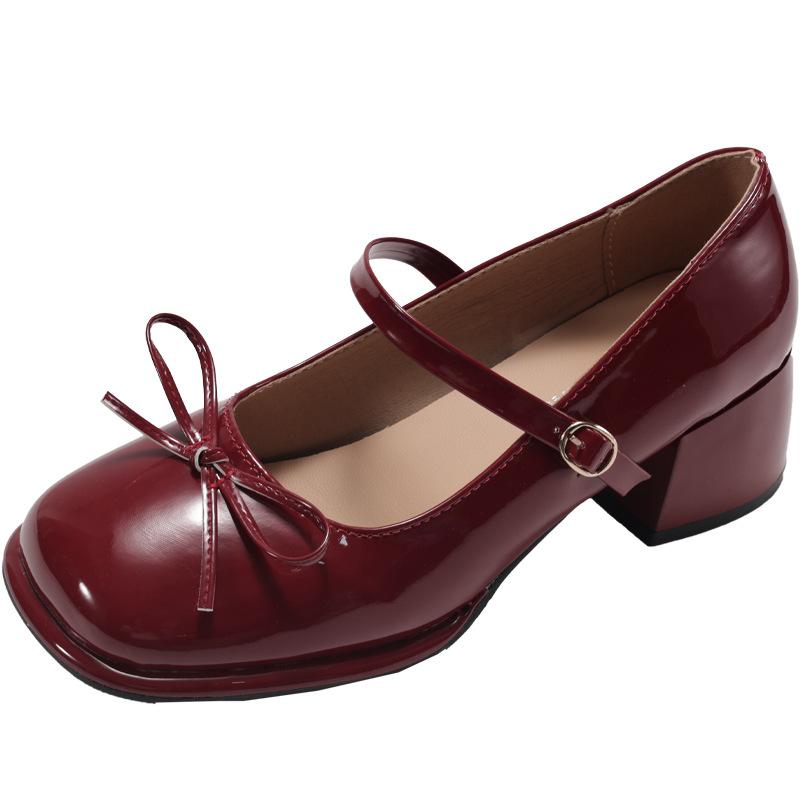 Red Retro Premium French Thick Heel Light Mouth Single Shoes Women's Summer 2025 New with Skirt Versatile Mary Jane Shoes