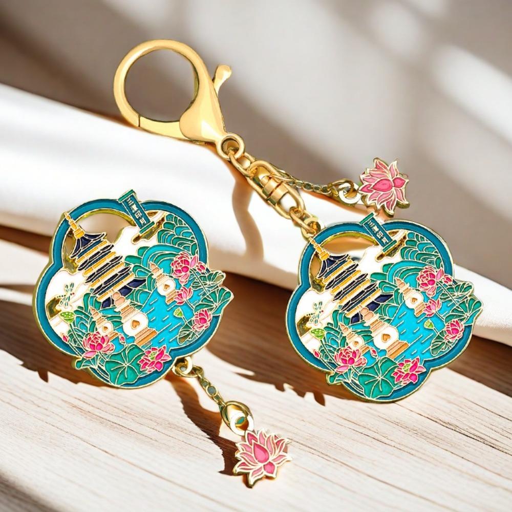 Metal Vintage Flower Pendant Exquisite Car Keyring Chinese Style Keychain  Backpack Decor