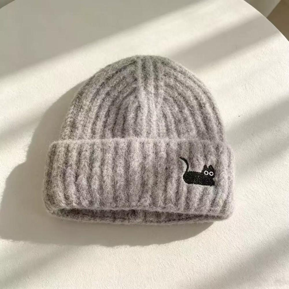 Soft Warm Beanie Hat Cat Embroidered Winter Thermal Cap New Knitted Woolen Hat Women