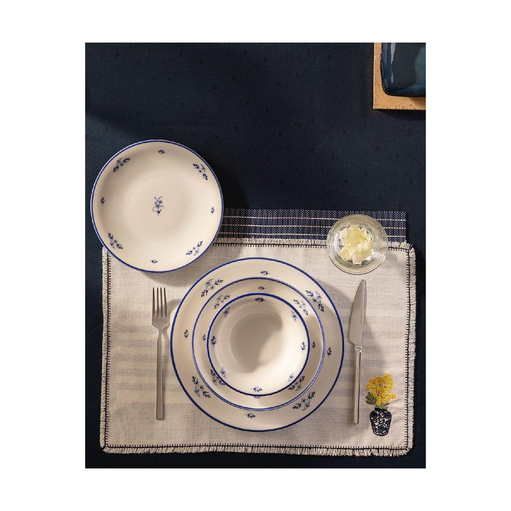 Duval 24 Piece Dinner Set For 6 People - Blue/white