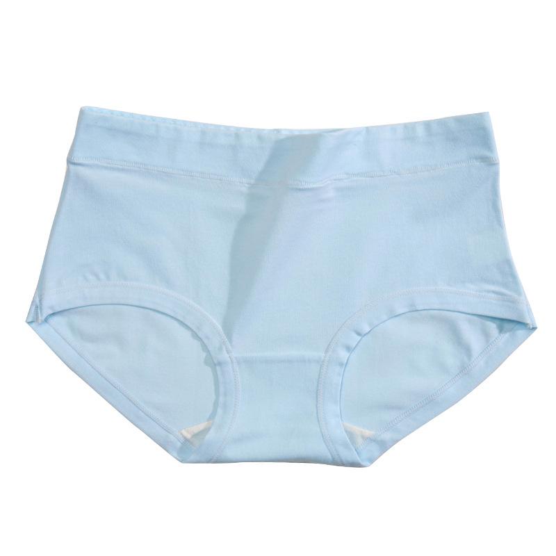Fashionable Women's Mid-rise Breathable Butt-lifting Plain Cotton Large Size Triangle Panties