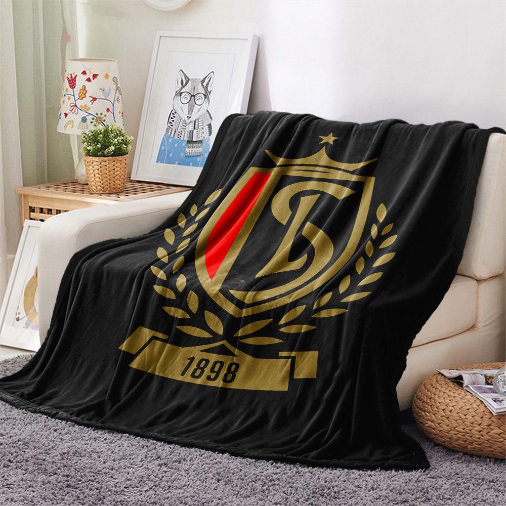 1PC Standard Liege Patterned Flannel Blanket Suitable For All Seasons for Home Decor Warmth and Comfort Gifts Holiday Present
