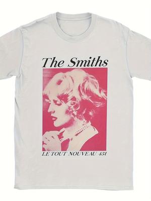 Ретро-принт Свободная футболка в тематике британской рок-группы The Smiths. Доступна для унисекс и женской модели. Помогает визуально стройнить фигуру