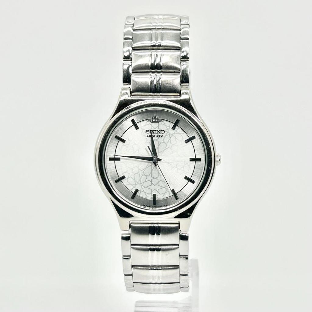 [USED] SEIKO V701-1P70 Vintage Quartz Watch