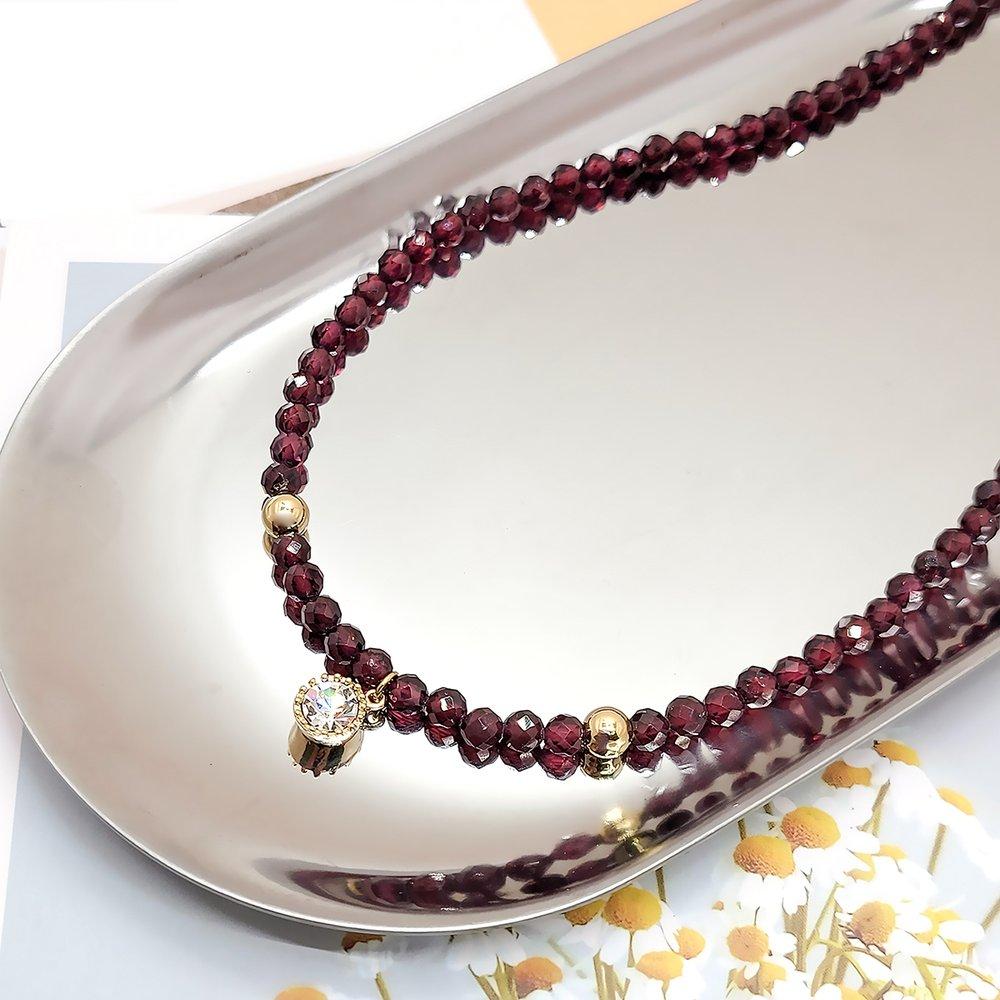 Ожерелье из необработанного граната 4 мм