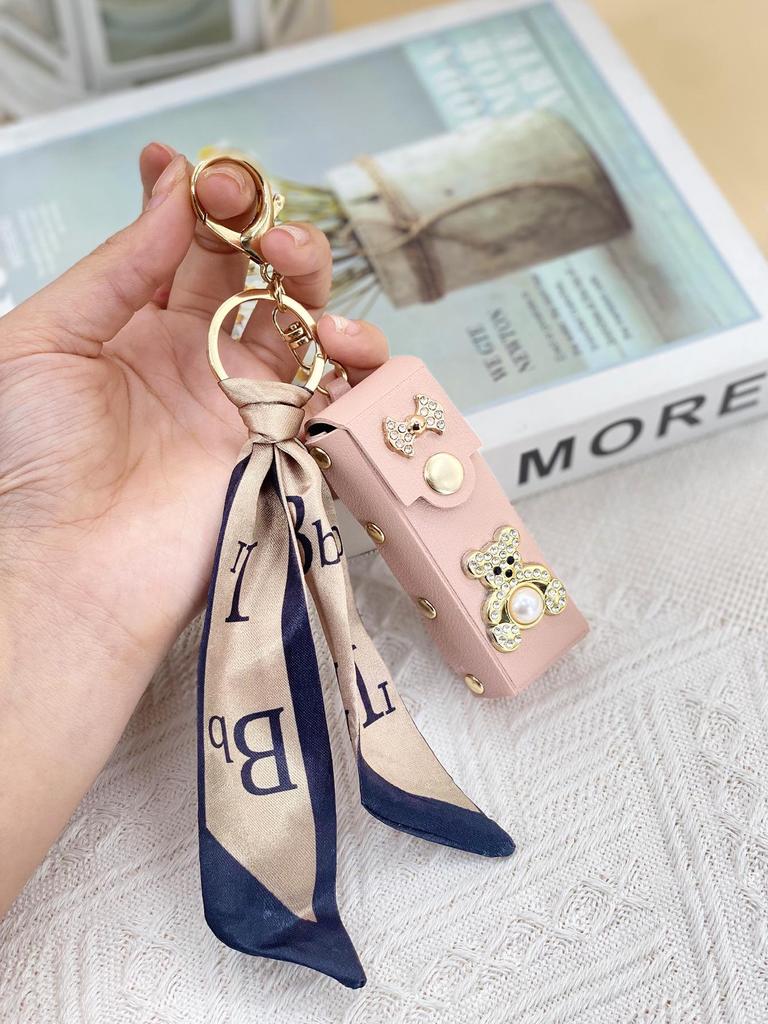 Очаровательный мини-брелок-подвеска в виде помады - Компактный держатель для ключей и сумок