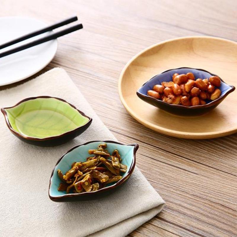 Ceramic Small Dish Tableware Vinegar Dish Soy Sauce Dish Seasoning Dish Bone Dish Dish Ice Crack Glaze Leaf Snack Plate