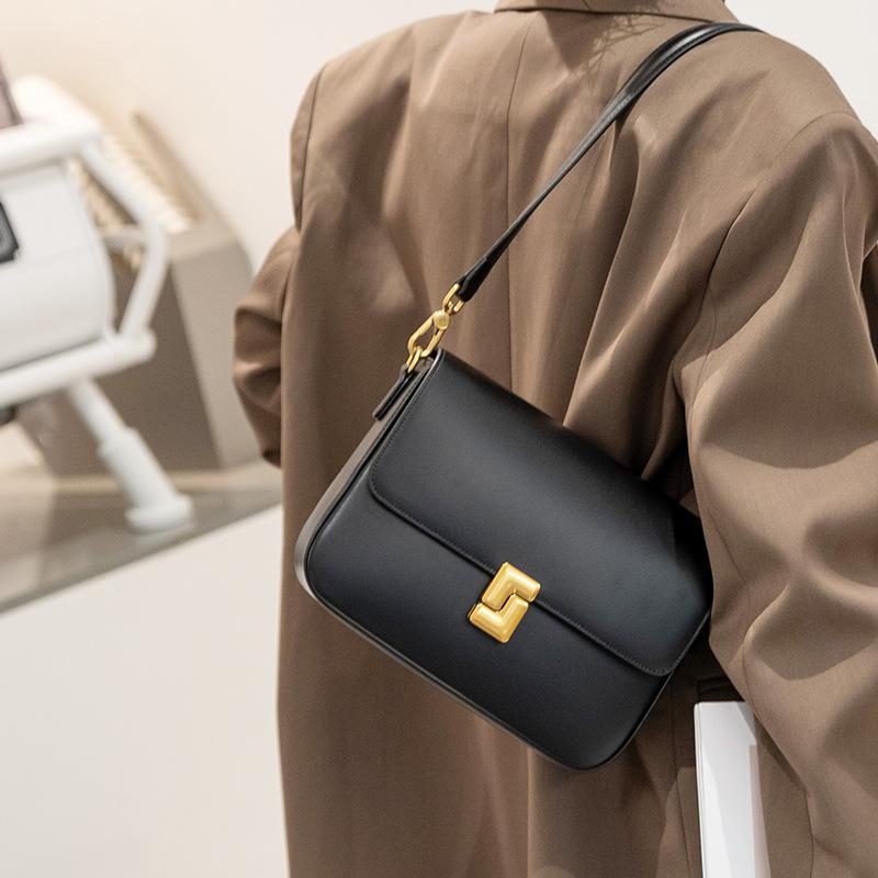 Small Square Bag Women's New Korean Style One-shoulder Armpit Bag Fashionable Crossbody Bag Women's High-end Light Luxury Tofu Bag