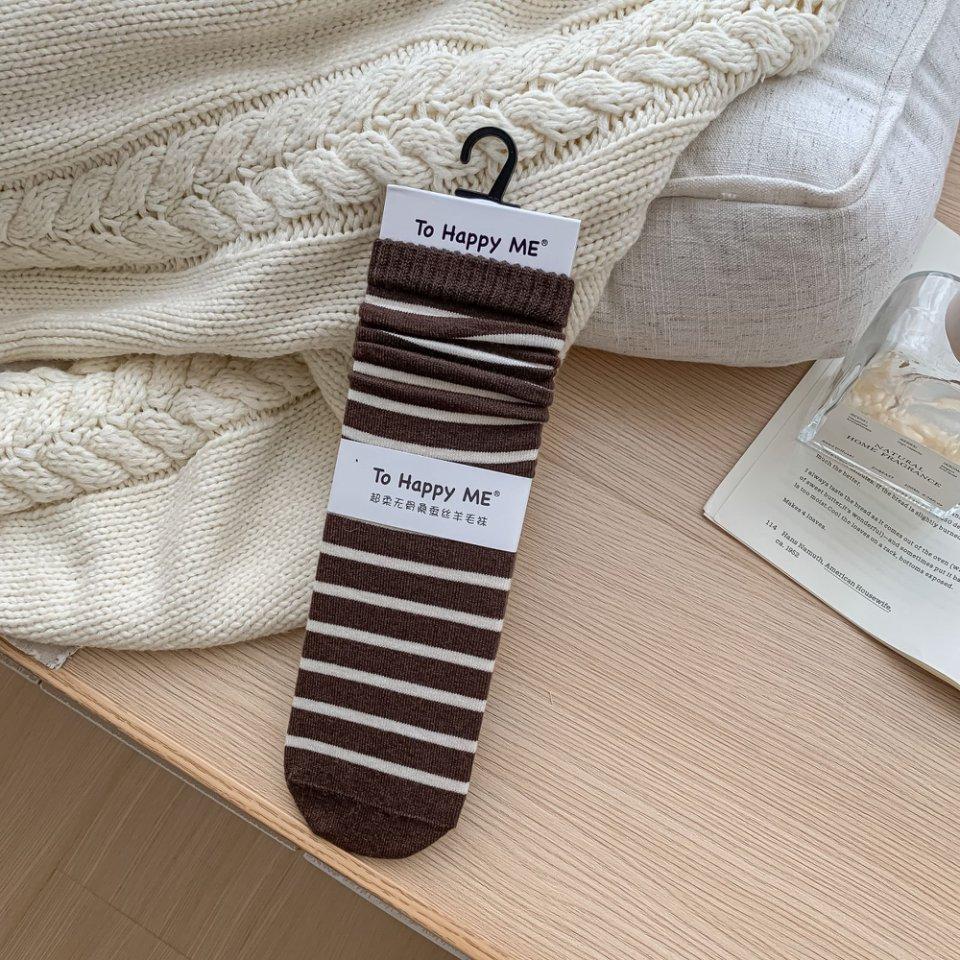 Ladies Autumn and Winter Thickened Warm Simple Striped Thin Wool Boneless Drum Pile Socks