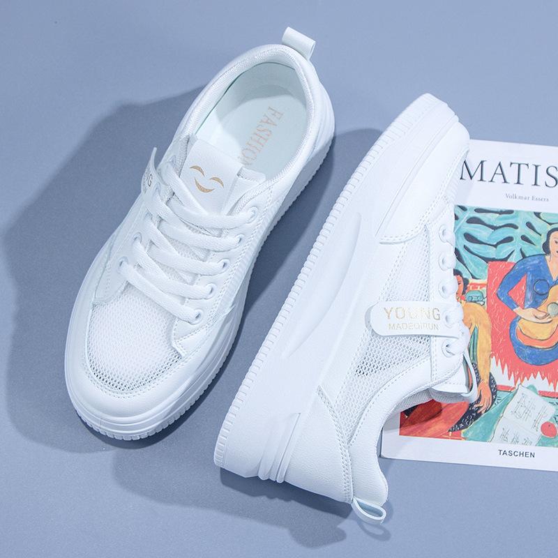Маленькие белые туфли женские 2025 весна новые женские туфли летние студенческие универсальные плоские весенние и осенние популярные спортивные корейские туфли для сноуборда