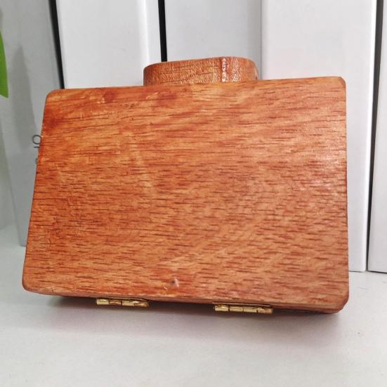 Wooden Gemstone Display Case Suitcase Shape Crystal Stone Mini Collection Box Portable Multi-Grid Organizer Box for Crystal Stones Small Collectibles