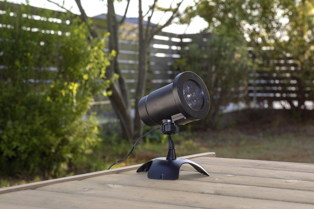 Takasho Low-Voltage Garden Motion Projector Snowflake LGL-PR01