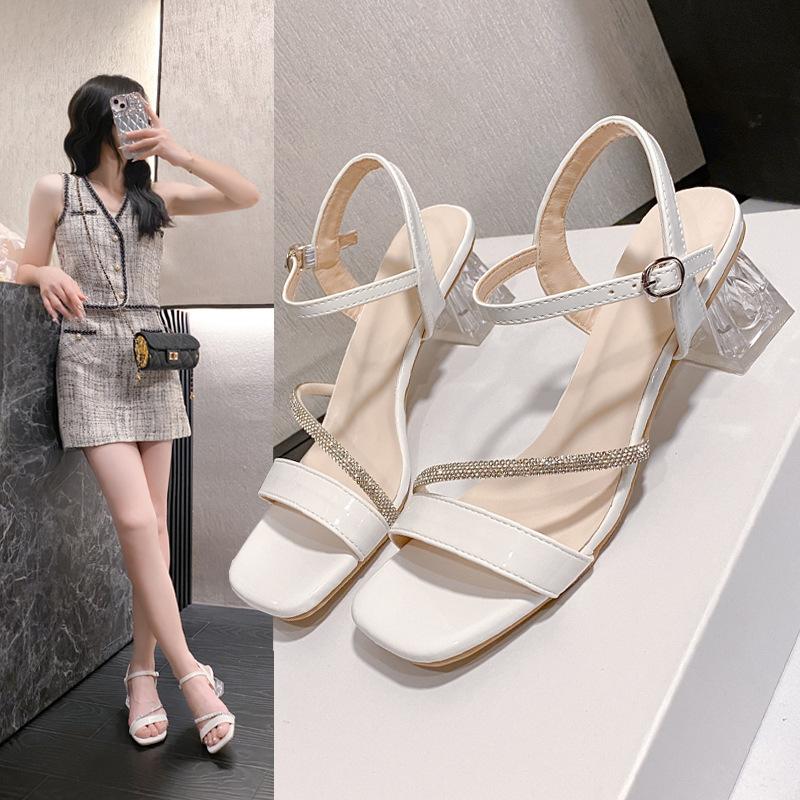 Новые сандалии толстый каблук летние женские 2025 сандалии модные универсальные высокие каблуки высокие каблуки ремешок с пряжкой на одном слове