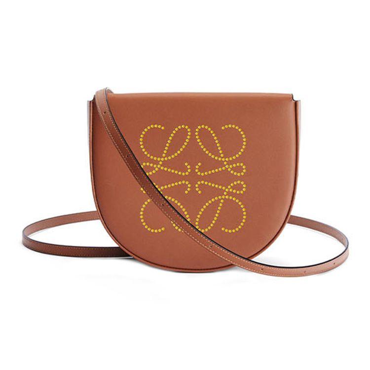 Loewe Heel Series Horseshoe Bag Flap Closure Half-Moon Adjustable Shoulder Strap Soft Calfskin Handheld Shoulder Crossbody Bag Medium A661V01X10-7658