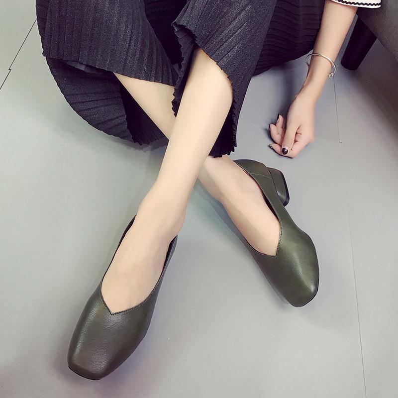 2024 модная нескользящая обувь на низком каблуке, женская летняя и осенняя повседневная кожаная обувь с квадратным носком, простая обувь с неглубоким носком