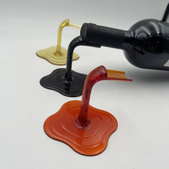 Винная стойка Привлекательный дизайн Держатель для бутылки пролитого вина Креативная стойка для вина для домашней кухни