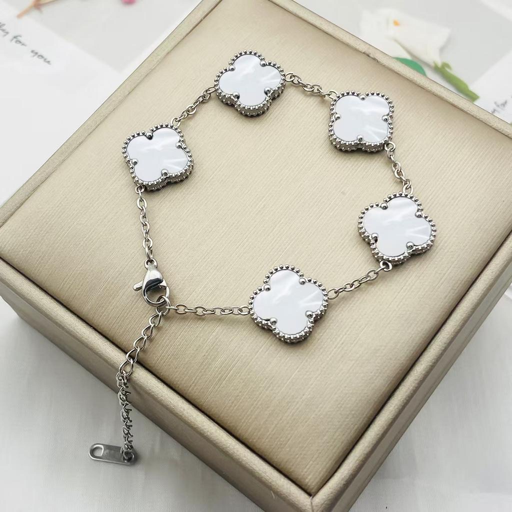 15 мм не теряет цвет четырехлистный клевер титановая сталь пять цветов браслет женская мода универсальный высококлассный чувство женского браслета