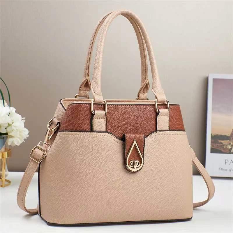 Стильная женская сумка из кожи кенгуру с просторным дизайном для повседневного использования