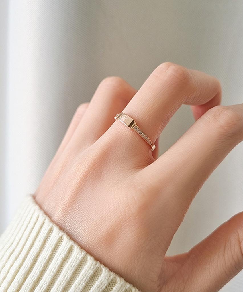 Loveenb [14K Gold] Simple Chain Initial Engraved Ring
