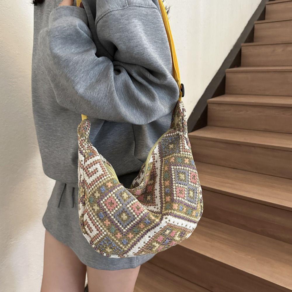 Bohemian Ethnic Style Shoulder Bag Underarm Bag Embroidery Message Bag Streetwear