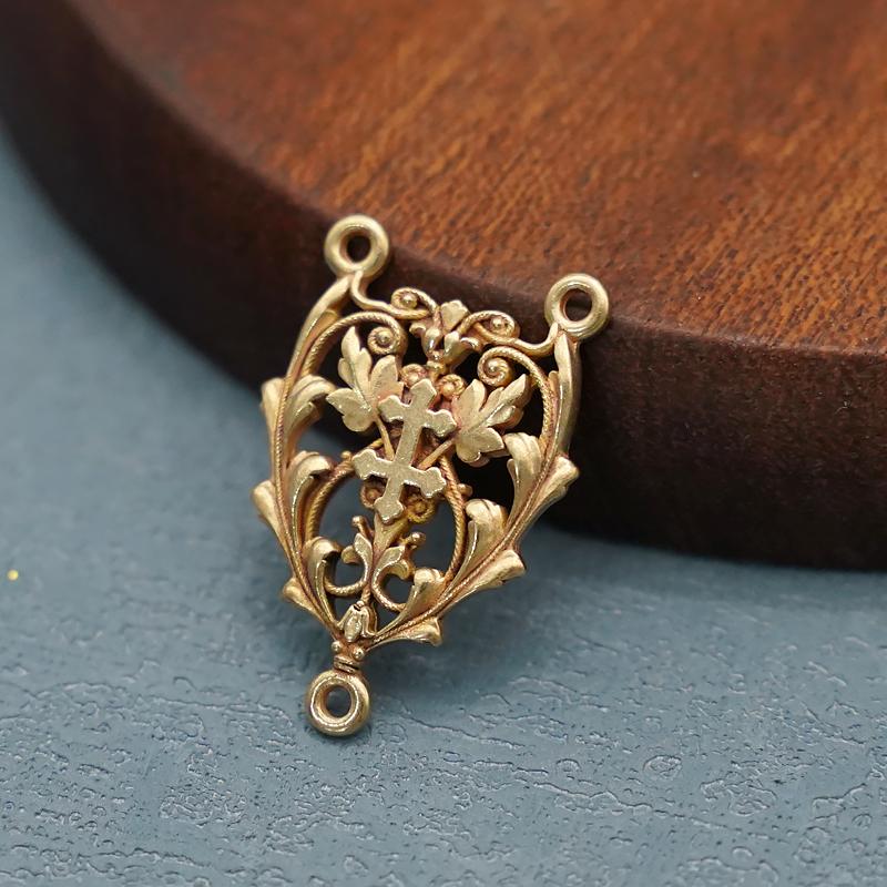 Треугольный сплав ювелирных изделий соединитель ювелирных изделий Изготовление ювелирных изделий Ожерелья Браслеты DIY аксессуары Богоматерь Чудес