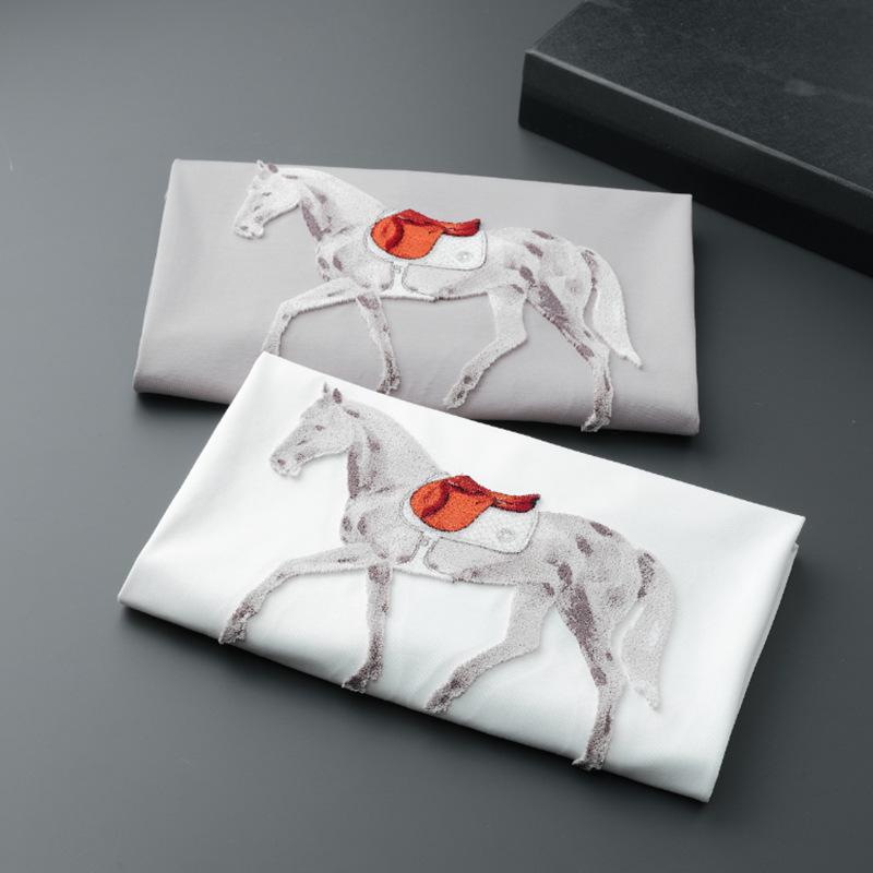 Футболка мужская из шелка Ice Silk с вышивкой European Light Luxury Embroidered Warhorse – с короткими рукавами, дышащая, с круглым вырезом, модный летний стиль