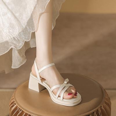Летние новые французские модные универсальные сандалии на толстом каблуке с открытым носком, фея фея стиль бант слово с сандалиями на высоком каблуке