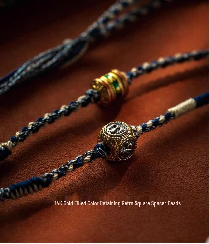 Плетеное ожерелье-подвеска Тханка в тибетском стиле с амулетом Будды и шестислоговой мантрой.