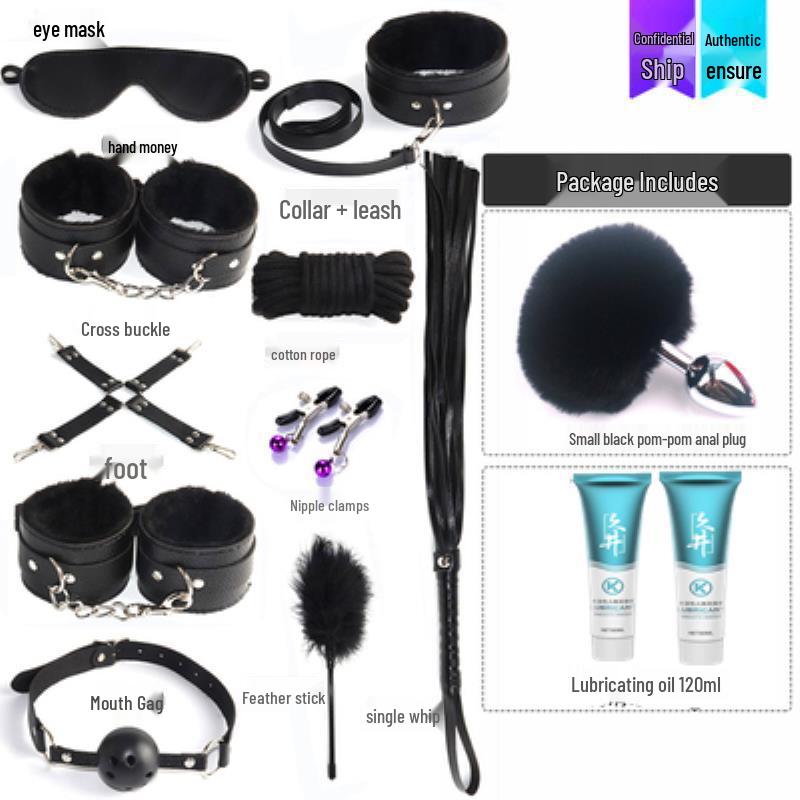Кокетливый бондажный набор: Кожаные наручники, кнут, ошейник и зажимы для сосков