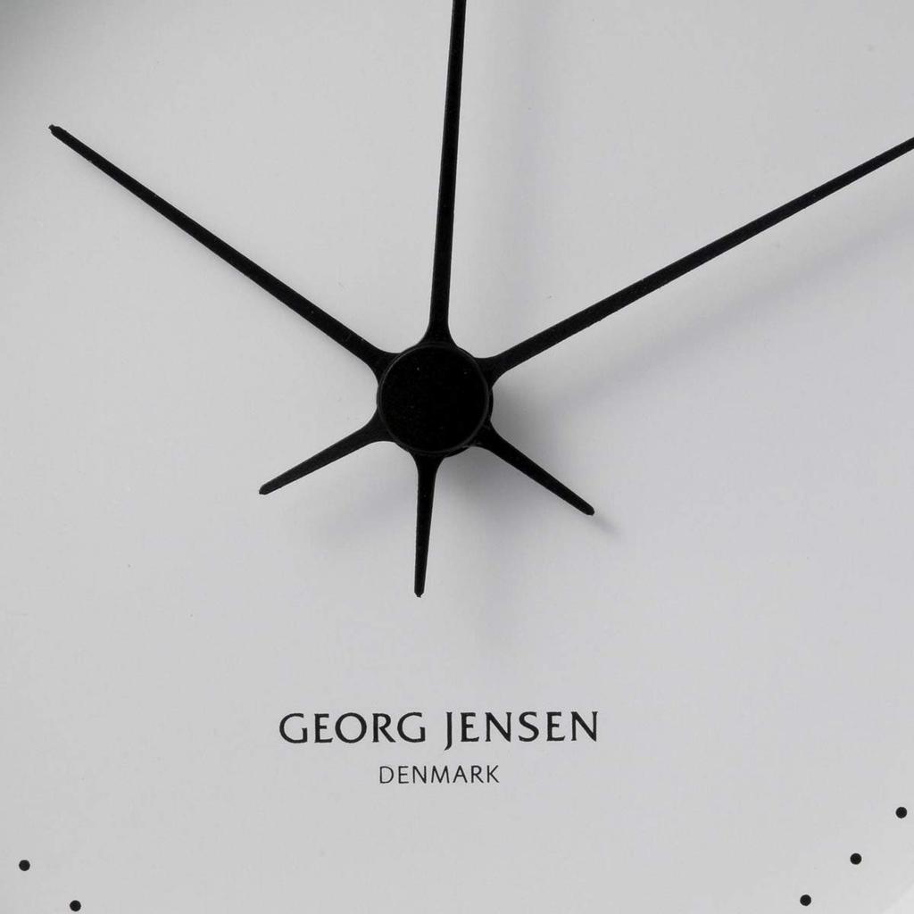 Georg Jensen Henning Koppel 22 см Серебряные часы с белым циферблатом, Прибл.. Диаметр 22 см, 3587574