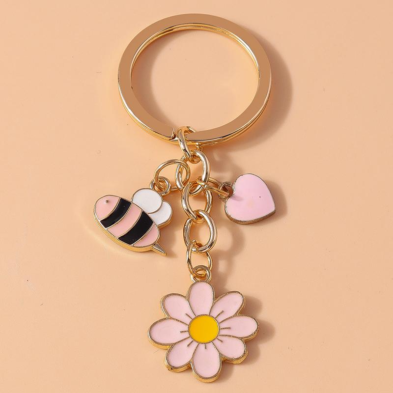Cute Enamel Bee Keychain Flower Key Ring Pendant for Car Key Holder Women Girl Handbag Decor DIY Handmade Jewelry Gift